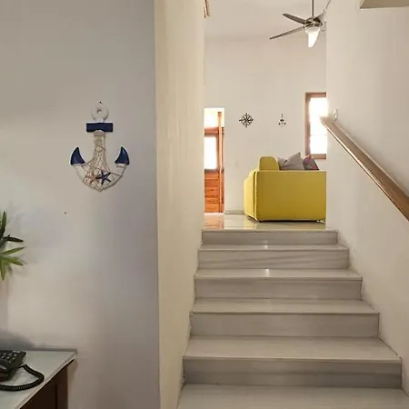 3 Floors On Promenade 4 Bedrooms 3 Bathrooms V1 Villa *