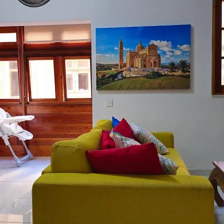3 Floors On Promenade 4 Bedrooms 3 Bathrooms V1 * Sliema