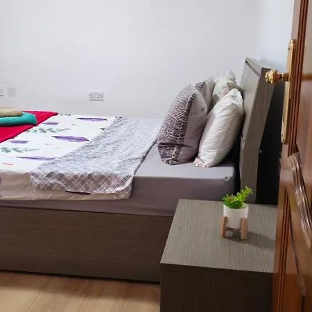 3 Floors On Promenade 4 Bedrooms 3 Bathrooms V1 * Sliema