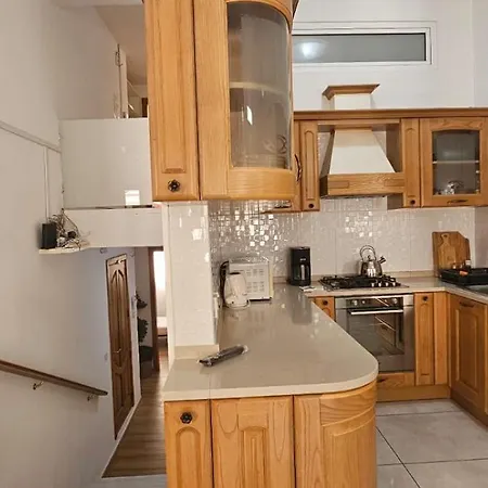3 Floors On Promenade 4 Bedrooms 3 Bathrooms V1 * Sliema