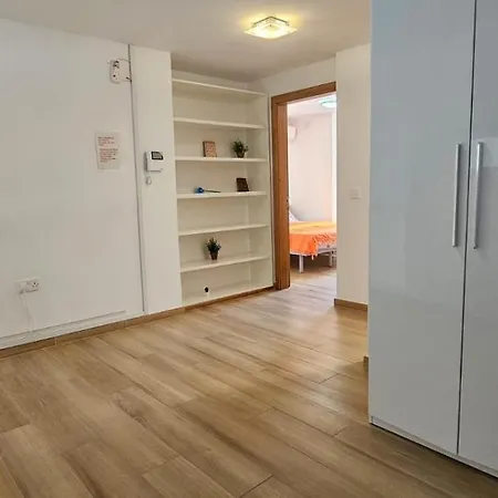 Vila 3 Floors On Promenade 4 Bedrooms 3 Bathrooms V1
